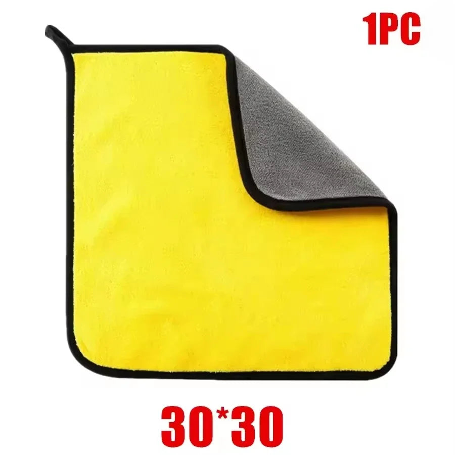 Microfiber Cleaning Towels – soft, quick-dry cloths for car windows & mirrors (30×60 cm)